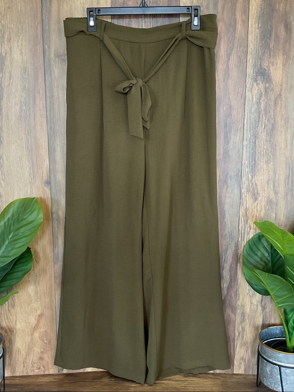 Molly Bracken Olive-Tone Wide Leg Tie-Waist Pants XL W476
